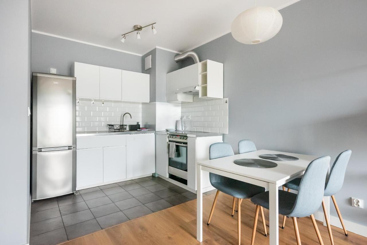 Metro Mlynow Silver Apartment Warsaw Luaran gambar
