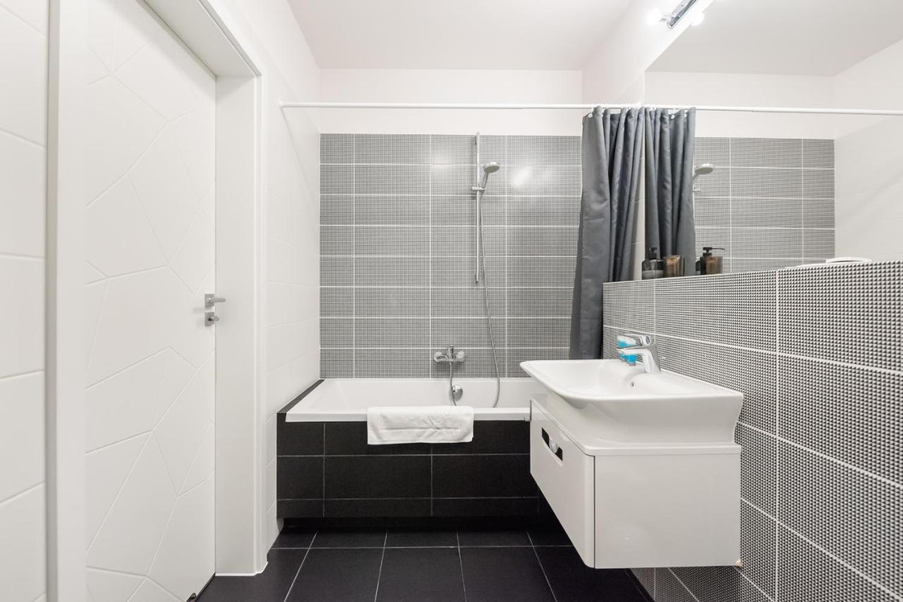 Metro Mlynow Silver Apartment Warsaw Luaran gambar